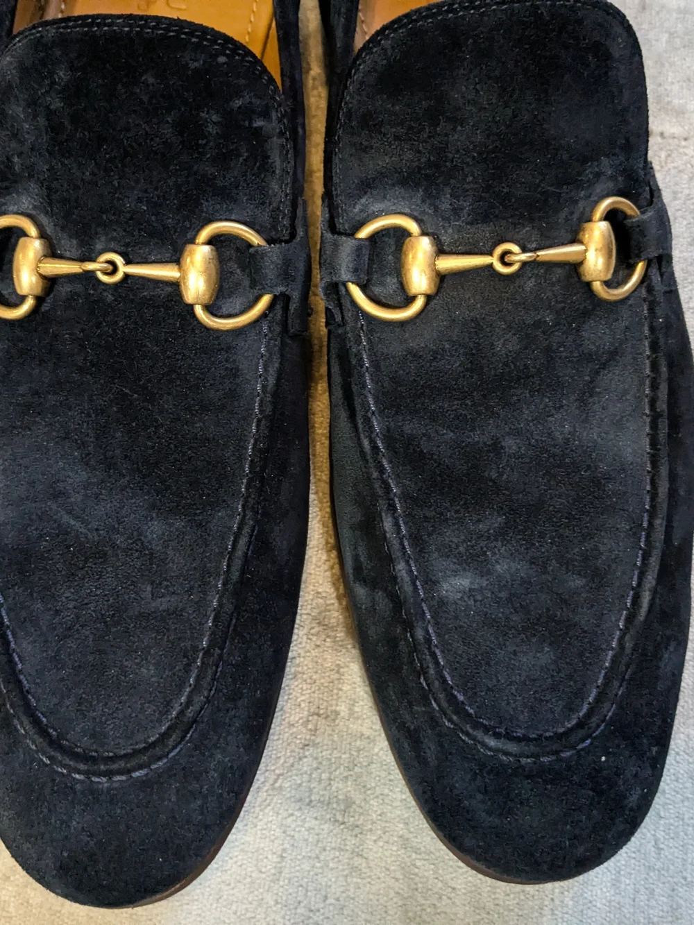 Gucci Men’s Navy Suede Horsebit Loafers US 9